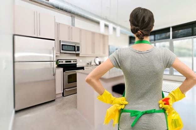 Essential Condo Cleaning Tips - Clean the Kitchen